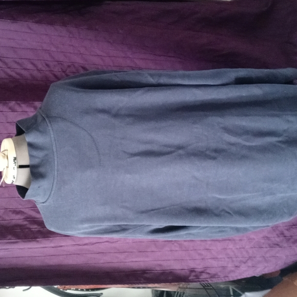 CONSENSUS sports wear. Mens Sz. XLT. Longsleeve Top with zipper Henley top. - Picture 2 of 5